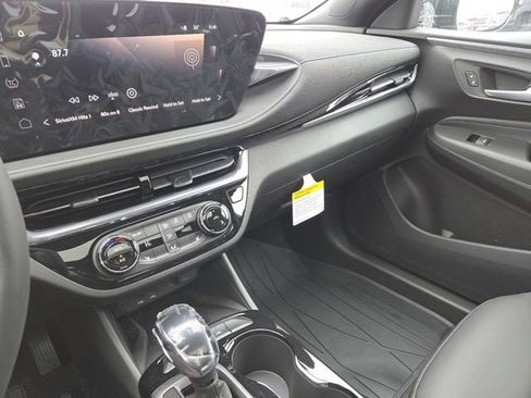 New 2026 Buick Envista Sport Touring w/ Convenience I Package FWD image 31