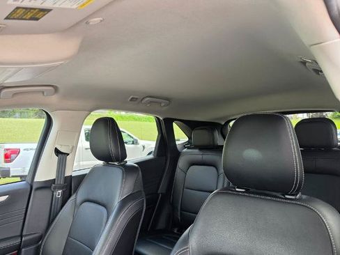 Certified 2022 Ford Escape SEL FWD image 33