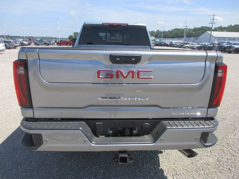New 2026 GMC Sierra 2500 Denali w/ Denali Reserve Package AWD/4WD image 5