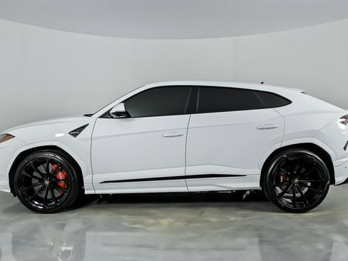 Used 2020 Lamborghini Urus image 8