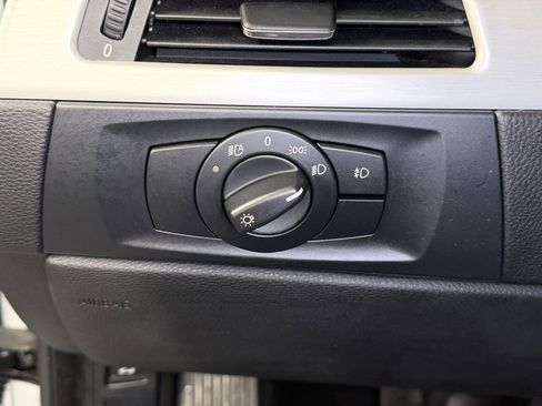 Used 2008 BMW 335i Convertible w/ Premium Pkg image 23