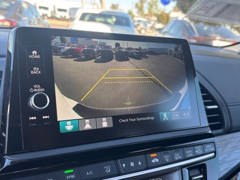 New 2026 Honda Odyssey Elite image 18