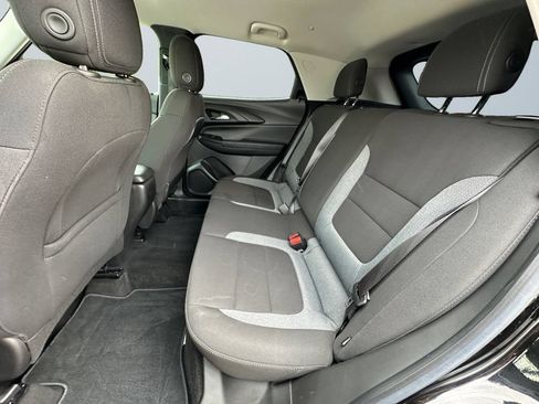 Used 2023 Chevrolet TrailBlazer LT AWD/4WD image 13