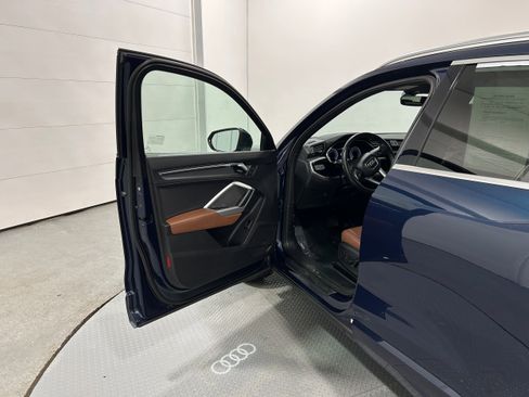 Used 2020 Audi Q3 2.0T Premium Plus w/ Premium Plus Package image 22