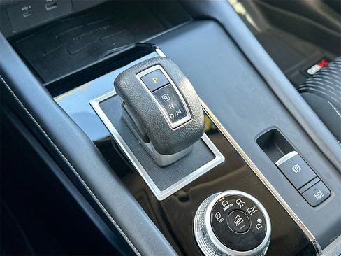 Used 2022 Mitsubishi Outlander ES image 16