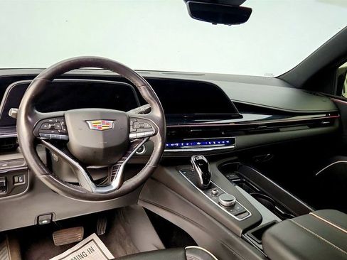 Used 2021 Cadillac Escalade Sport w/ LPO, Illumination Package AWD/4WD image 12