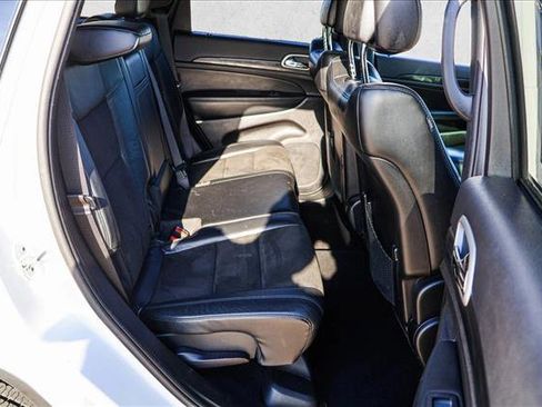 Used 2021 Jeep Grand Cherokee Laredo X AWD/4WD image 24