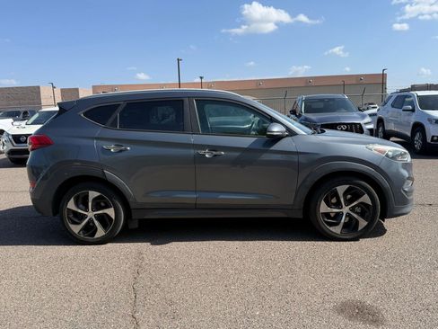 Used 2016 Hyundai Tucson Limited FWD image 4
