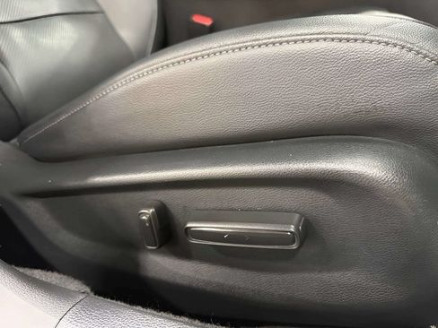 Used 2020 Honda Accord Touring image 11