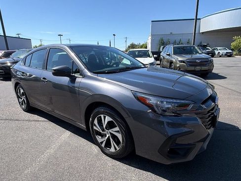 Used 2025 Subaru Legacy Premium AWD/4WD image 2