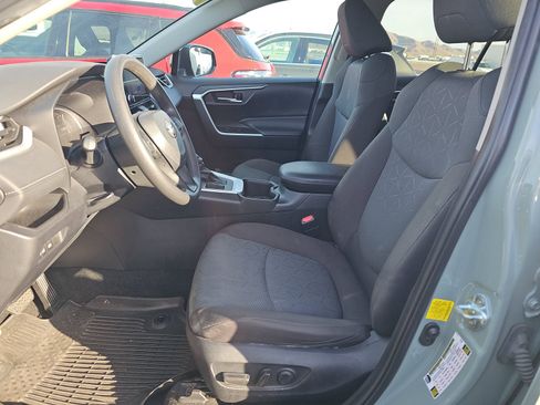 Used 2023 Toyota RAV4 XLE image 7