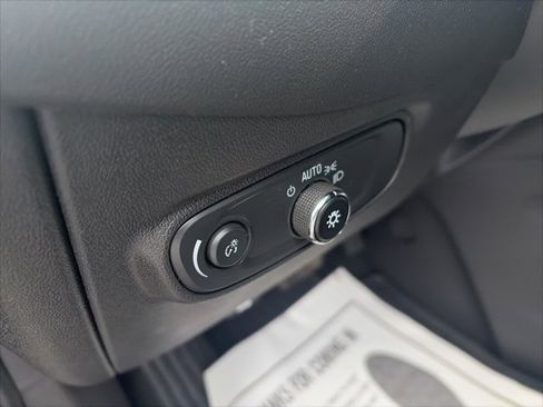 Used 2024 Chevrolet Equinox LT image 14