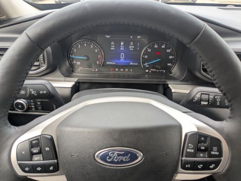 Used 2023 Ford Explorer XLT w/ Equipment Group 202A image 29