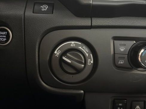 Certified 2025 Nissan Frontier PRO-4X w/ Pro Convenience Package AWD/4WD image 10