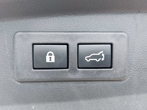 Certified 2025 Subaru Outback Touring AWD/4WD image 34