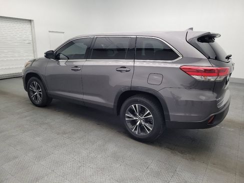 Used 2019 Toyota Highlander Plus image 3