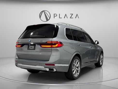 New 2026 BMW X7 xDrive40i image 4