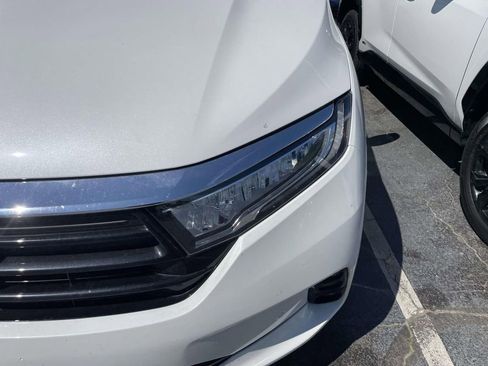 Used 2024 Honda Odyssey Elite image 12