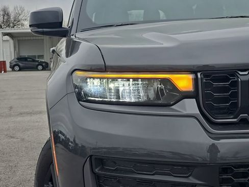 New 2026 Jeep Grand Cherokee L 4WD image 9