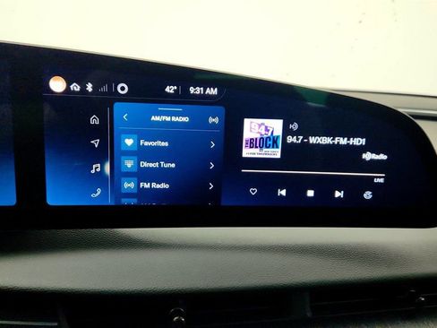 Used 2024 Lucid Air Touring image 18