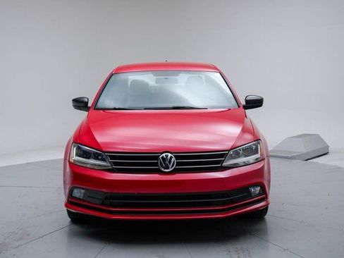 Used 2017 Volkswagen Jetta Sport image 14
