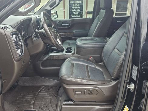 Used 2019 GMC Sierra 1500 Denali w/ Denali Ultimate Package AWD/4WD image 16