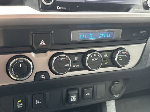 Used 2023 Toyota Tacoma SR5 w/ Technology Package AWD/4WD image 23