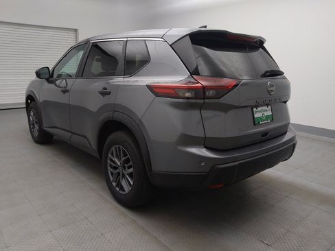 Used 2024 Nissan Rogue S FWD image 5