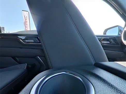 New 2026 GMC Yukon XL Elevation image 28