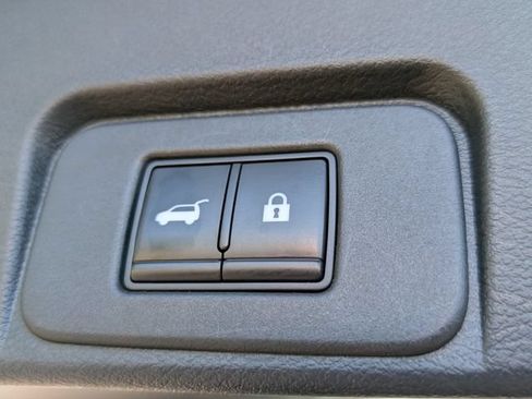 Used 2021 Nissan Rogue Platinum AWD/4WD image 14