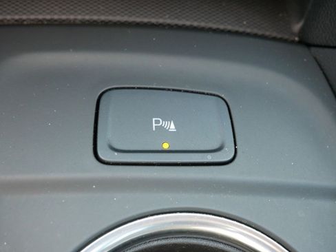 Used 2024 Chevrolet Equinox LT AWD/4WD image 22