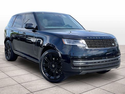 Used 2024 Land Rover Range Rover SE image 2