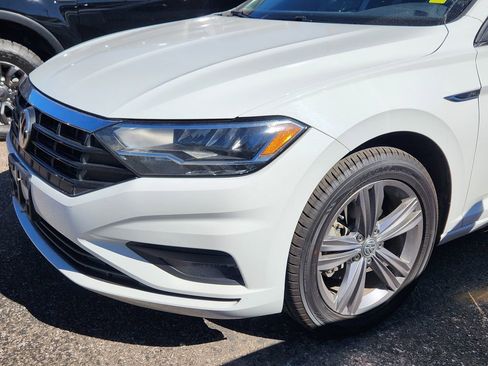 Used 2019 Volkswagen Jetta image 6