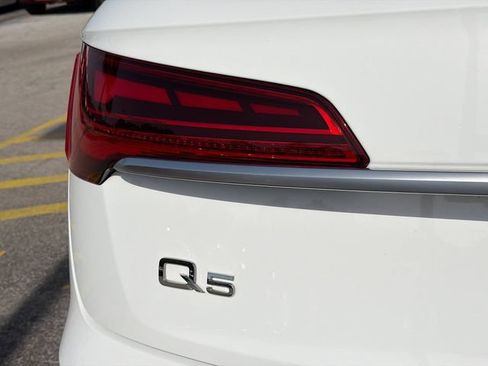 Used 2023 Audi Q5 2.0T Premium w/ Convenience Package AWD/4WD image 10
