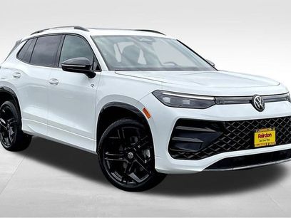 New 2025 Volkswagen Tiguan SE R-Line