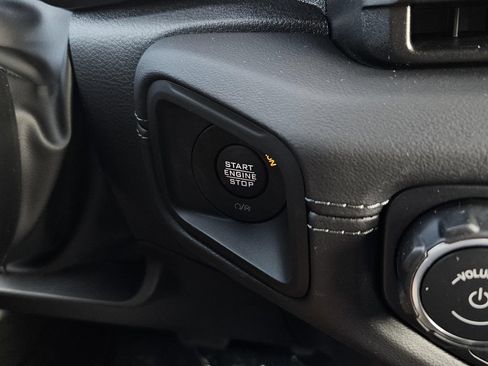 New 2026 Jeep Wrangler Unlimited Sahara AWD/4WD image 21