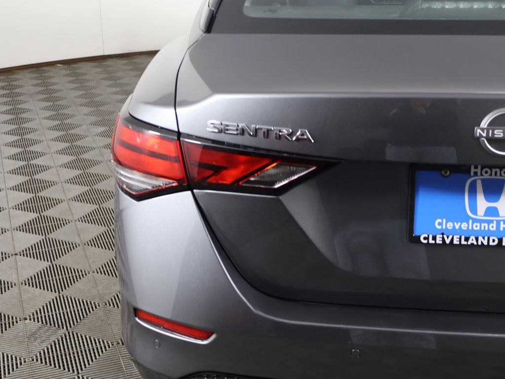 Used 2025 Nissan Sentra SV FWD image 13