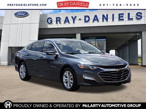 Used 2021 Chevrolet Malibu LT FWD image 1