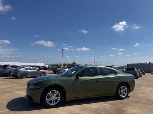 Used 2023 Dodge Charger SXT RWD image 11