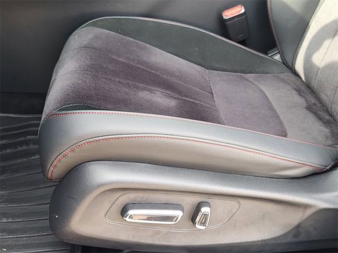 Certified 2025 Acura ADX A-Spec image 26