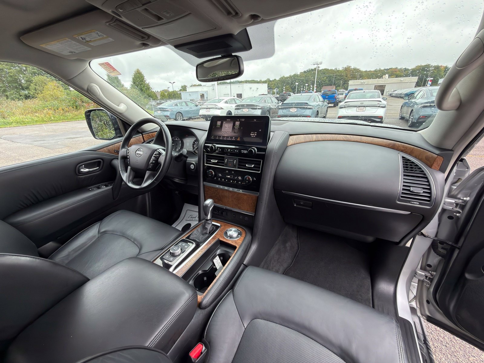 Used 2021 Nissan Armada SL w/ Captain's Chairs Package AWD/4WD image 51