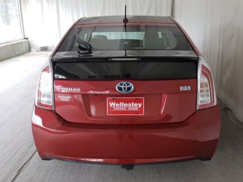 Used 2013 Toyota Prius Three w/ Solar Roof Pkg FWD image 26