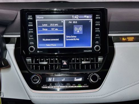 Used 2022 Toyota Corolla SE image 11