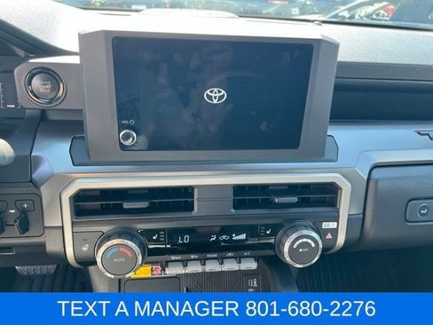 Used 2025 Toyota Tacoma SR5 AWD/4WD image 26