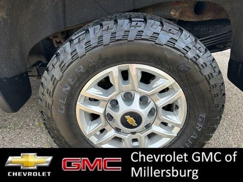 Used 2021 Chevrolet Silverado 2500 LT w/ Convenience Package AWD/4WD image 10