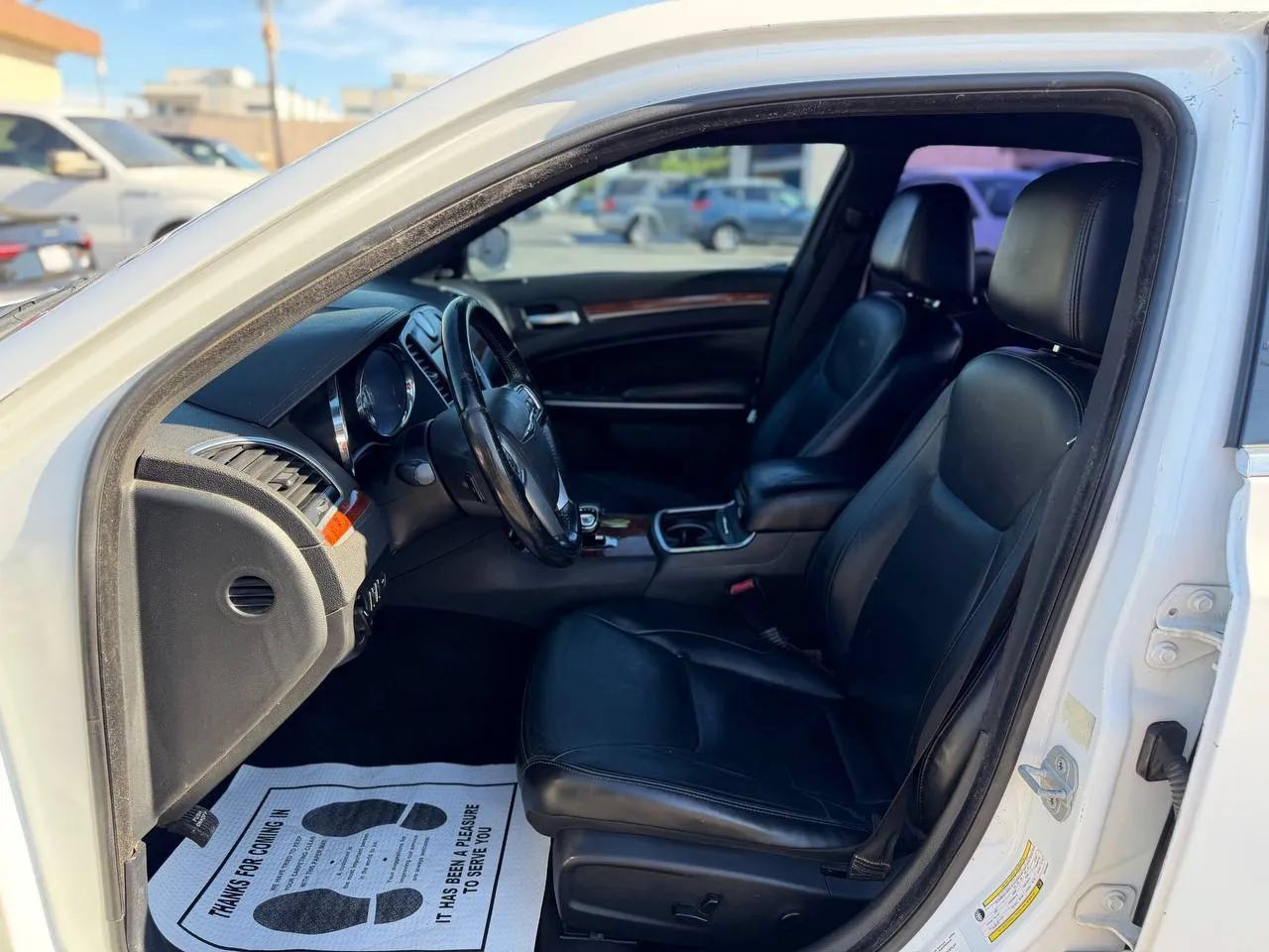 Used 2012 Chrysler 300 Limited RWD image 19