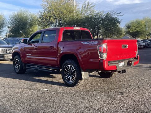 Used 2023 Toyota Tacoma TRD Sport image 3