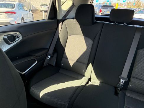 Used 2025 Kia Soul LX w/ LX Technology Package image 37