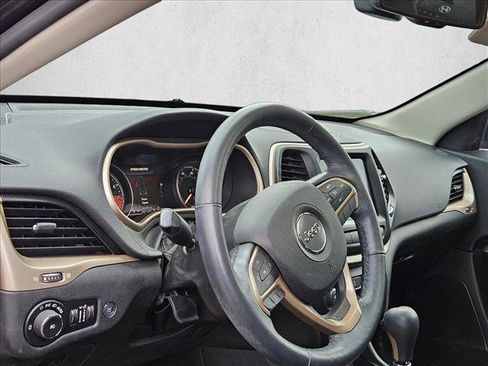 Used 2014 Jeep Cherokee Limited w/ Luxury Group image 9