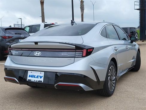 New 2025 Hyundai Sonata SEL image 4